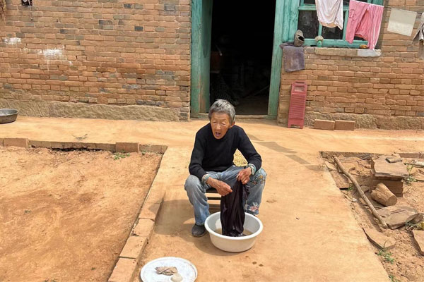 °×Ô¾»¨µÄÄÌÄÌ °×Ô¾»¨µÄÄÌÄÌ